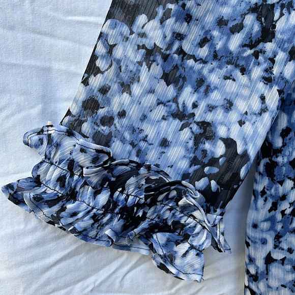 Alex Evenings •Blue/Black Floral, 3/4 Sleeve,Collared Evening Blouse SzLG - Picture 4 of 13